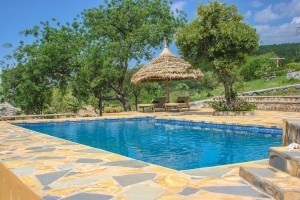 Morona Hill Lodge Swimming Pool relax area